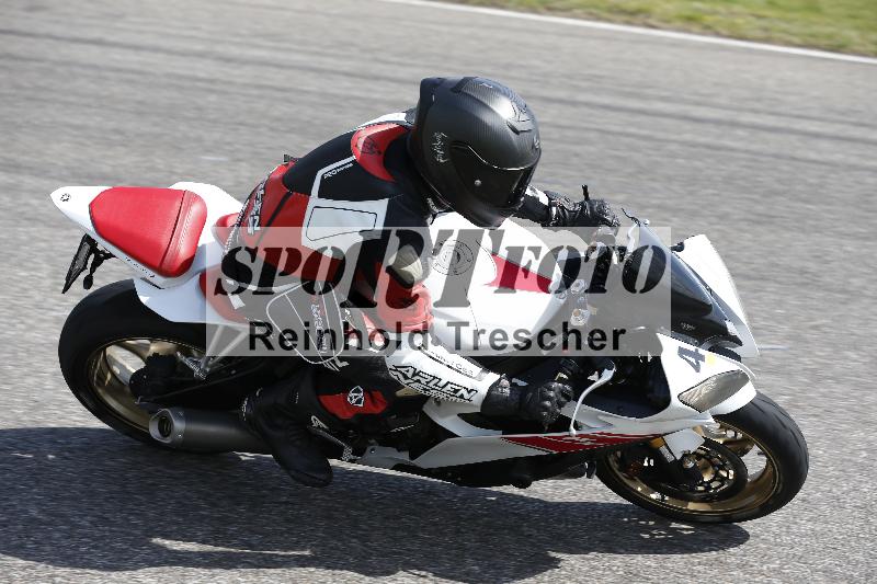 /Archiv-2025/09 22.04.2025 Cornu Master School ADR/rot-rouge/4